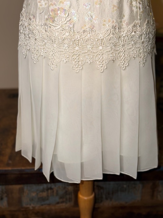 Vintage Jessica McClintock, exquisite Cream Lace & Chiffon-Strap Dress - Picture 4 of 16